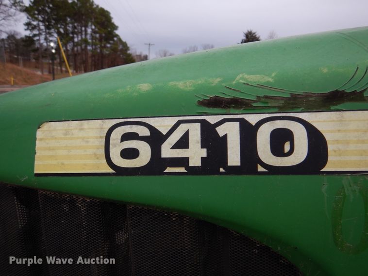image for item DH8133 2002 John Deere 6420  MFWD tractor