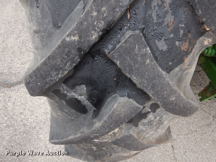 image for item DH8133 2002 John Deere 6420  MFWD tractor