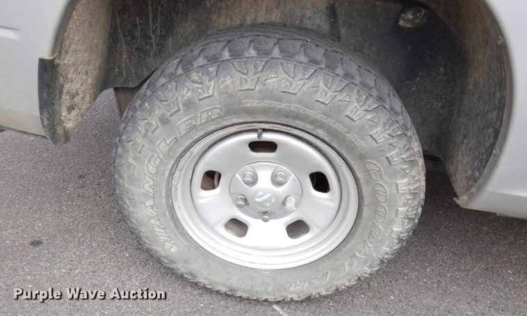 image for item DH8800 2017 Dodge Ram 1500  Crew Cab pickup truck