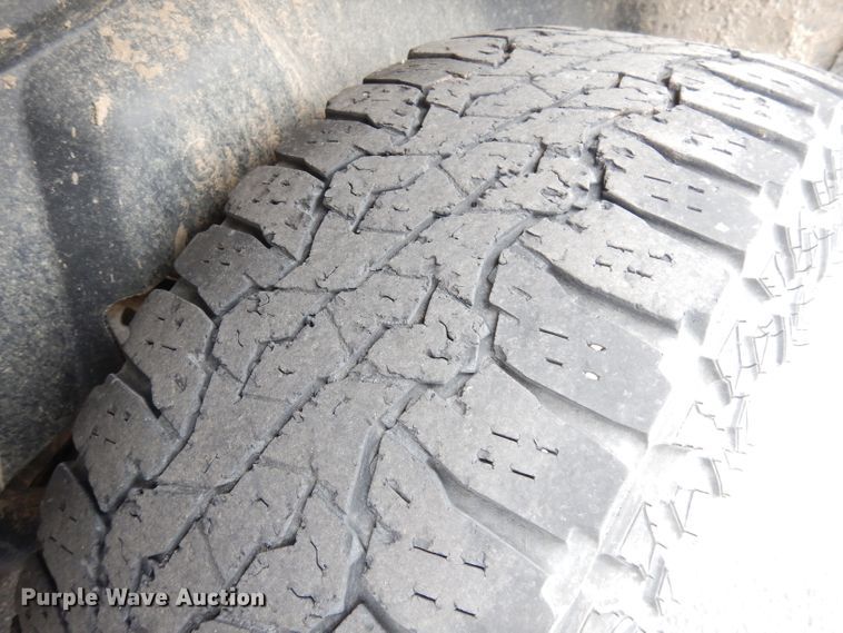 image for item DH8800 2017 Dodge Ram 1500  Crew Cab pickup truck