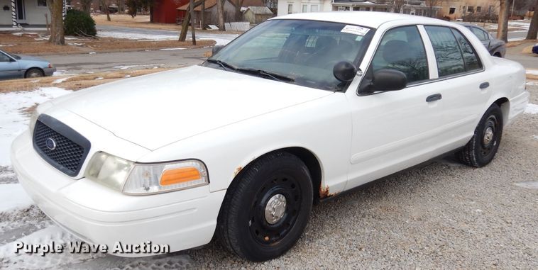 image for item DH8805 2003 Ford Crown Victoria Police Interceptor
