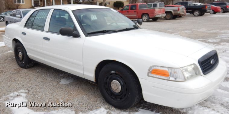 image for item DH8805 2003 Ford Crown Victoria Police Interceptor