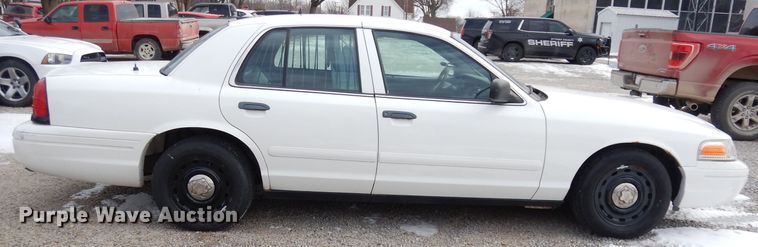 image for item DH8805 2003 Ford Crown Victoria Police Interceptor