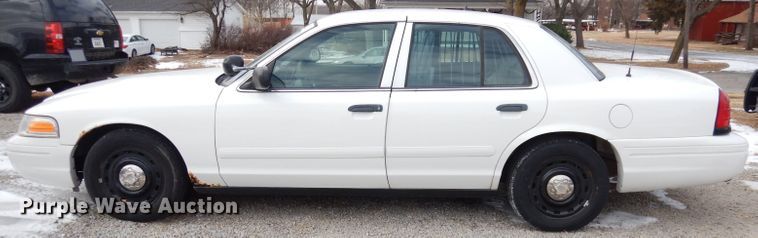 image for item DH8805 2003 Ford Crown Victoria Police Interceptor