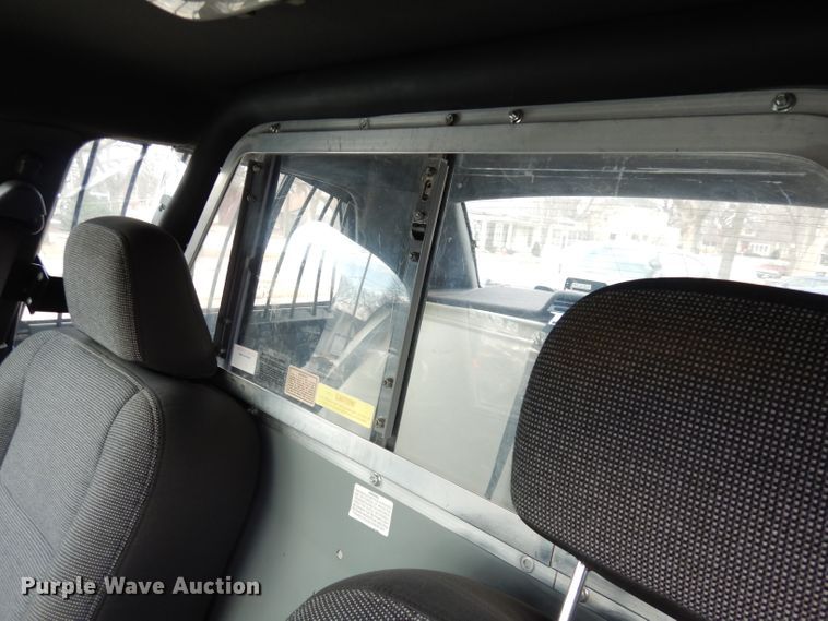 image for item DH8805 2003 Ford Crown Victoria Police Interceptor