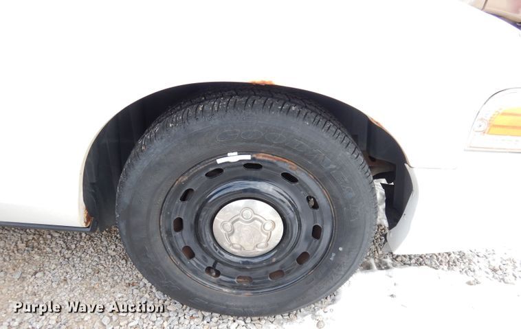 image for item DH8805 2003 Ford Crown Victoria Police Interceptor