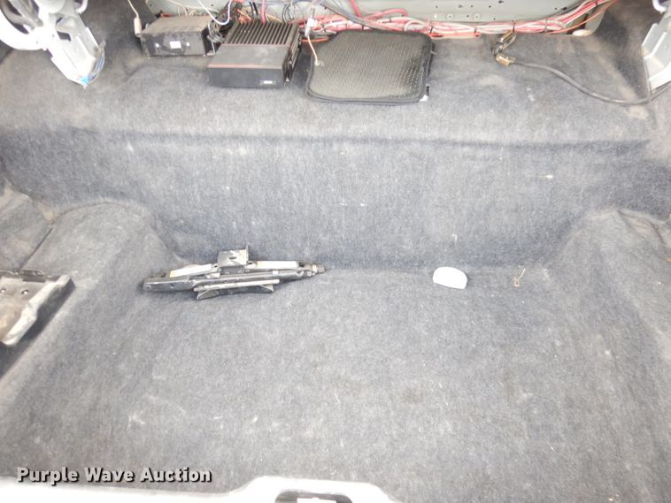 image for item DH8805 2003 Ford Crown Victoria Police Interceptor