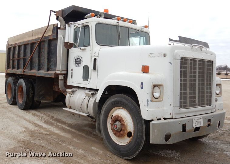 image for item DH8808 1983 International Transtar 4300  dump truck