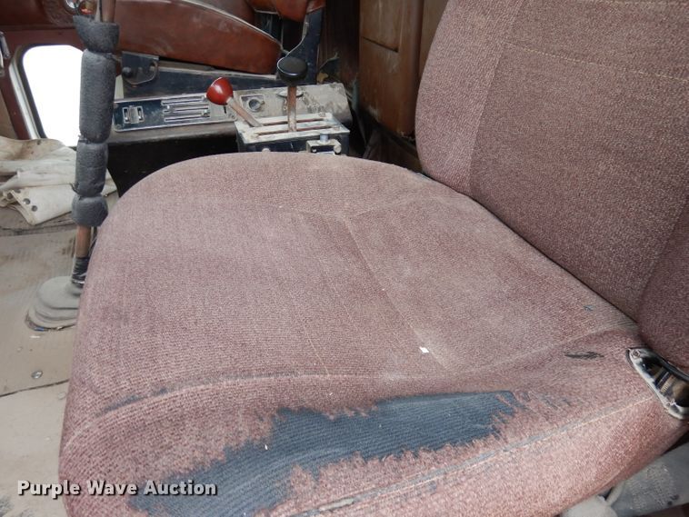 image for item DH8808 1983 International Transtar 4300  dump truck