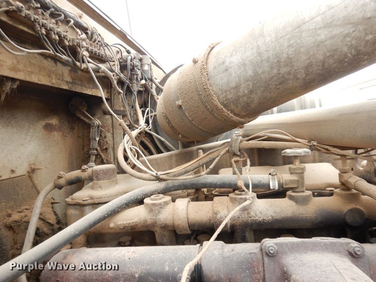 image for item DH8808 1983 International Transtar 4300  dump truck