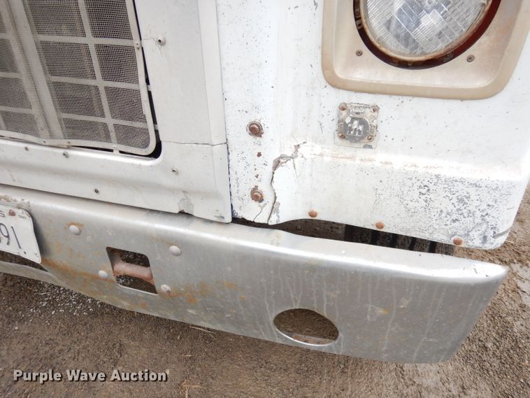 image for item DH8808 1983 International Transtar 4300  dump truck