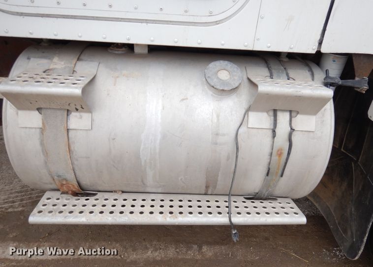 image for item DH8808 1983 International Transtar 4300  dump truck