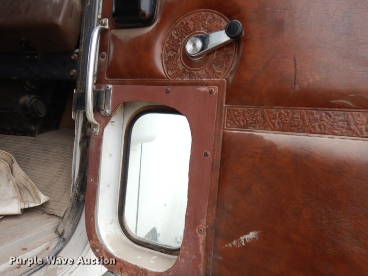 image for item DH8808 1983 International Transtar 4300  dump truck