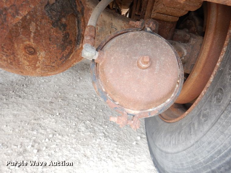 image for item DH8808 1983 International Transtar 4300  dump truck