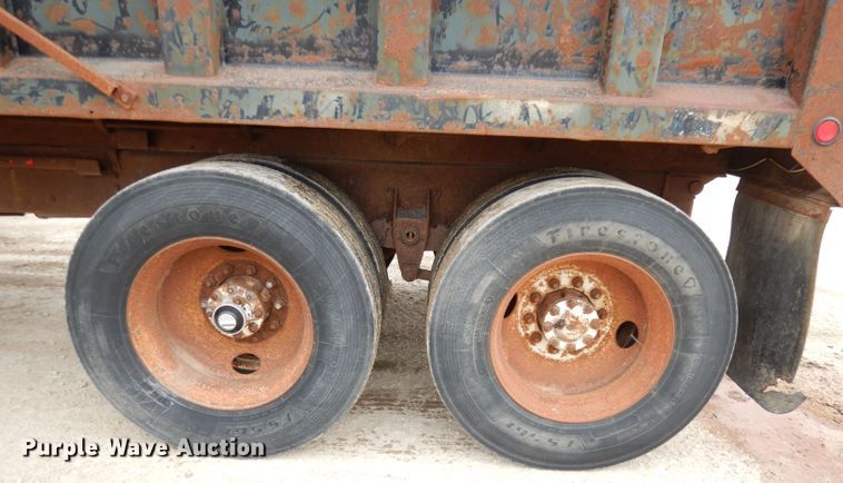 image for item DH8808 1983 International Transtar 4300  dump truck