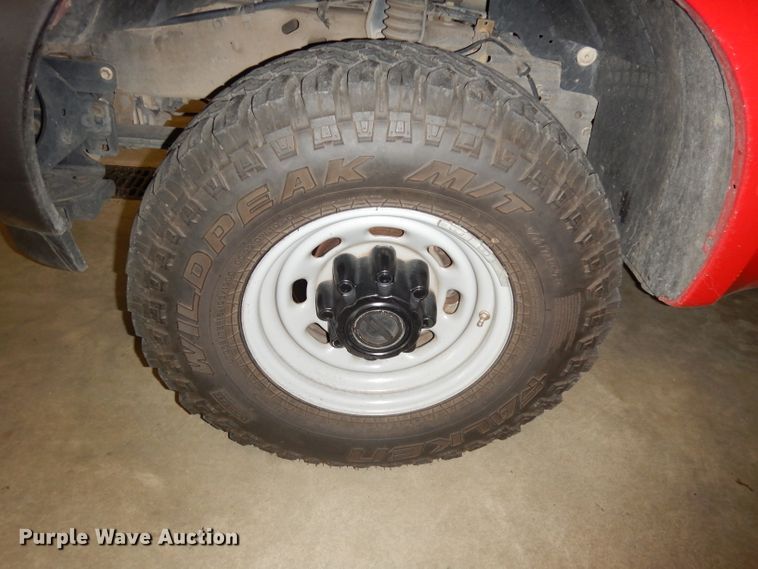 image for item DH8809 2002 Ford F350 Super Duty XL  brush fire truck