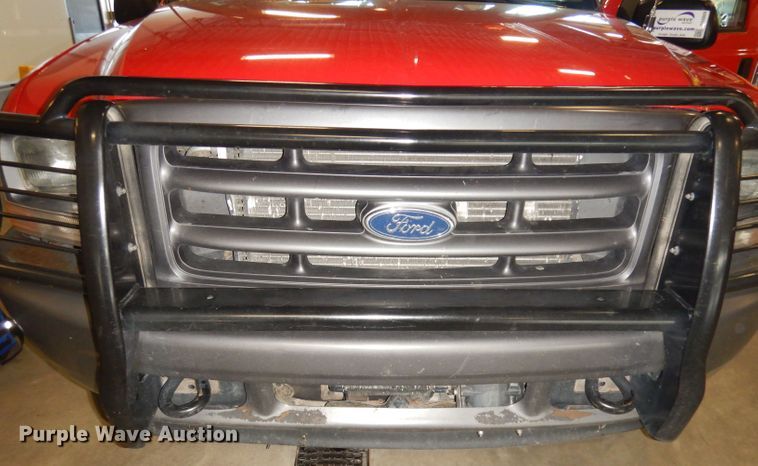 image for item DH8809 2002 Ford F350 Super Duty XL  brush fire truck