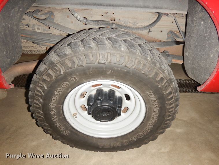 image for item DH8809 2002 Ford F350 Super Duty XL  brush fire truck