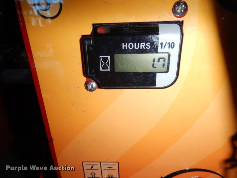 image for item DH8809 2002 Ford F350 Super Duty XL  brush fire truck