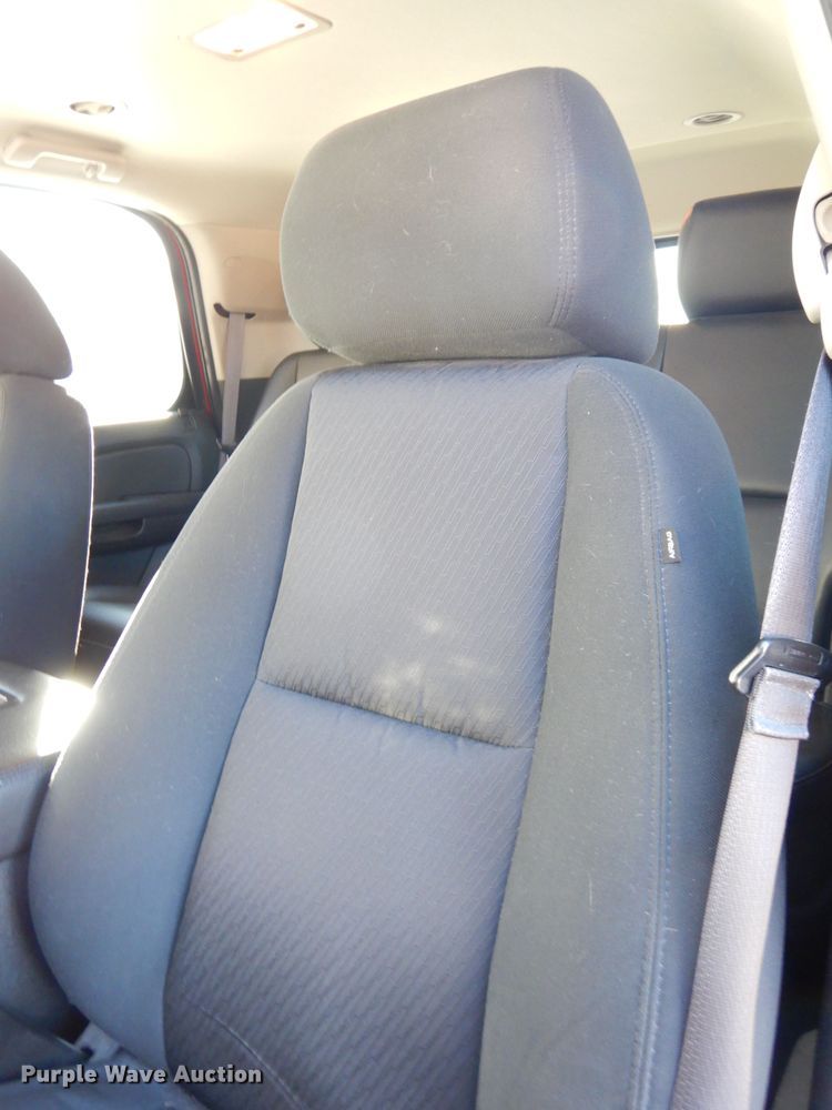 image for item DH8810 2013 Chevrolet Tahoe  SUV