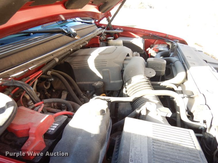 image for item DH8810 2013 Chevrolet Tahoe  SUV