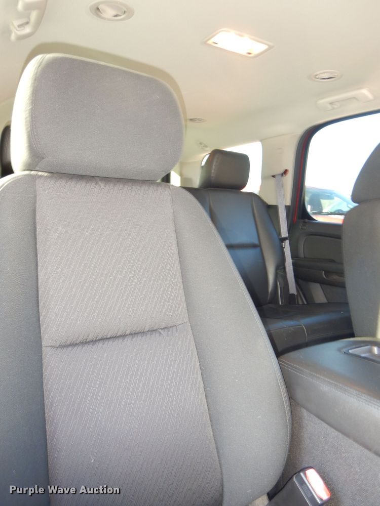 image for item DH8810 2013 Chevrolet Tahoe  SUV