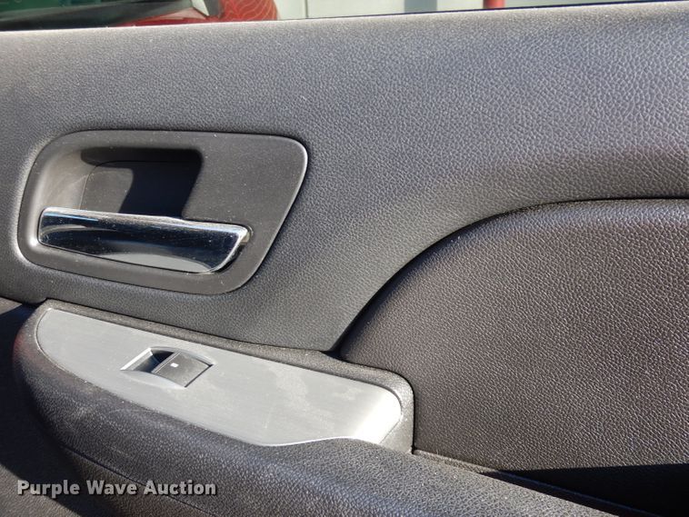 image for item DH8810 2013 Chevrolet Tahoe  SUV