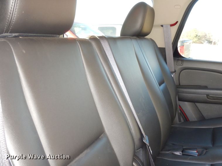 image for item DH8810 2013 Chevrolet Tahoe  SUV