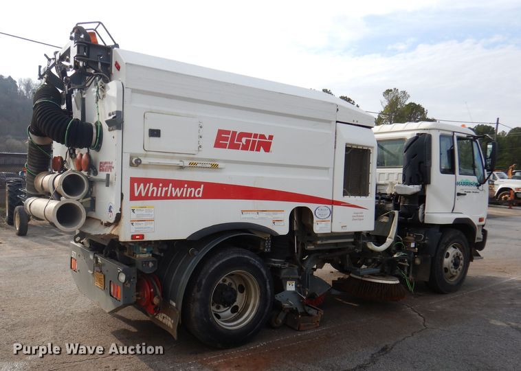 image for item DJ3778 2009 Nissan UD3000  street sweeper truck