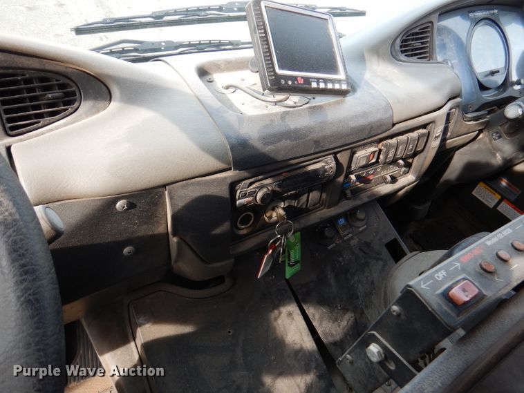 image for item DJ3778 2009 Nissan UD3000  street sweeper truck