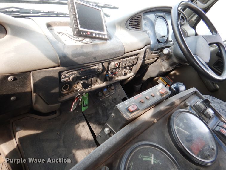 image for item DJ3778 2009 Nissan UD3000  street sweeper truck