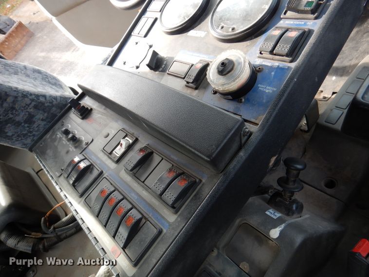 image for item DJ3778 2009 Nissan UD3000  street sweeper truck