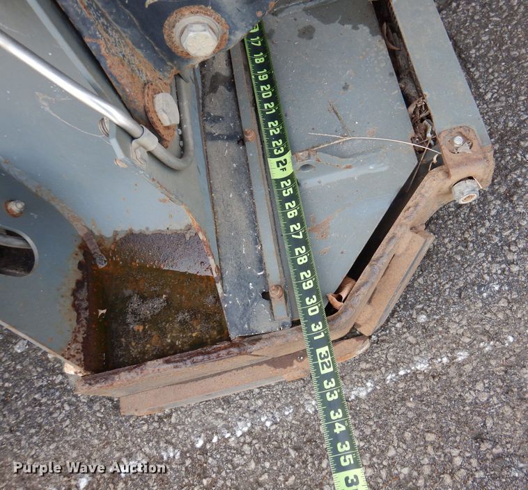 image for item DJ3778 2009 Nissan UD3000  street sweeper truck