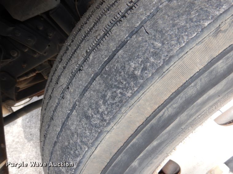 image for item DJ3778 2009 Nissan UD3000  street sweeper truck