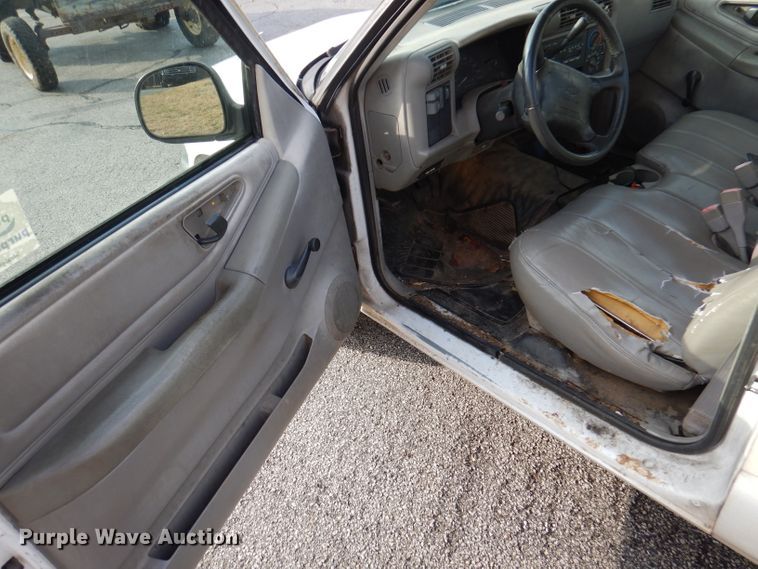 image for item DJ3780 1996 Chevrolet S10  pickup truck