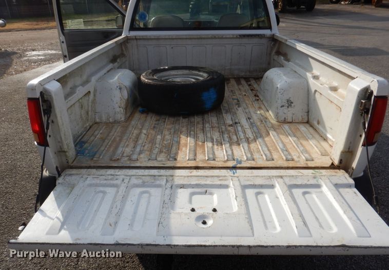 image for item DJ3780 1996 Chevrolet S10  pickup truck
