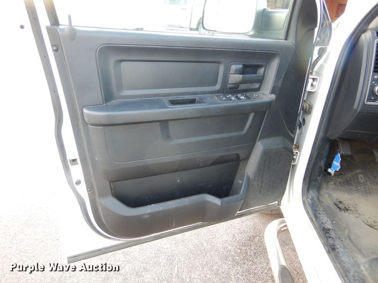 image for item DK3433 2014 Dodge Ram 1500  Quad Cab pickup truck