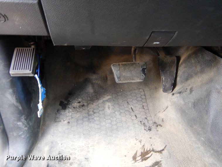 image for item DK3433 2014 Dodge Ram 1500  Quad Cab pickup truck