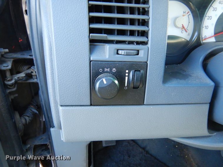 image for item DK3465 2004 Dodge Durango  SUV