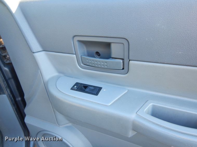 image for item DK3465 2004 Dodge Durango  SUV