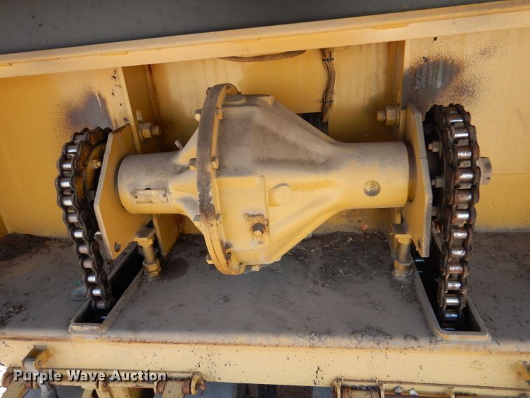 image for item DK7247 1993 Caterpillar PS-130  pneumatic roller