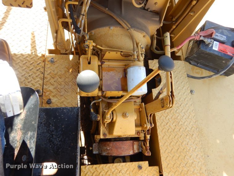 image for item DK7247 1993 Caterpillar PS-130  pneumatic roller