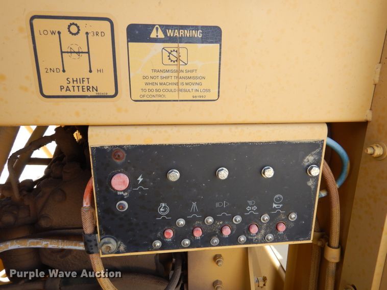 image for item DK7247 1993 Caterpillar PS-130  pneumatic roller