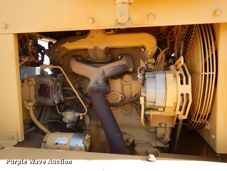 image for item DK7247 1993 Caterpillar PS-130  pneumatic roller