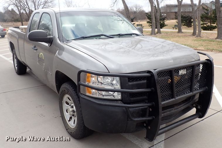 image for item DN2442 2013 Chevrolet Silverado 1500  Ext. Cab pickup truck