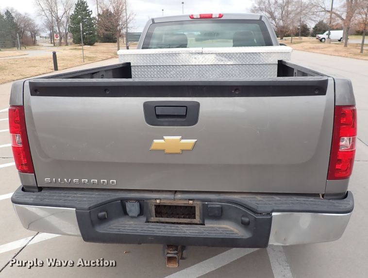 image for item DN2442 2013 Chevrolet Silverado 1500  Ext. Cab pickup truck