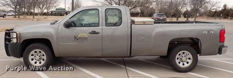 image for item DN2442 2013 Chevrolet Silverado 1500  Ext. Cab pickup truck