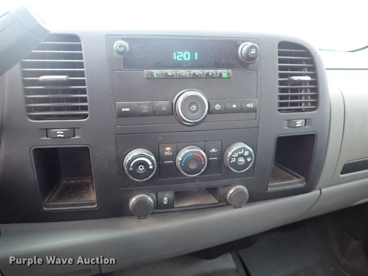 image for item DN2442 2013 Chevrolet Silverado 1500  Ext. Cab pickup truck