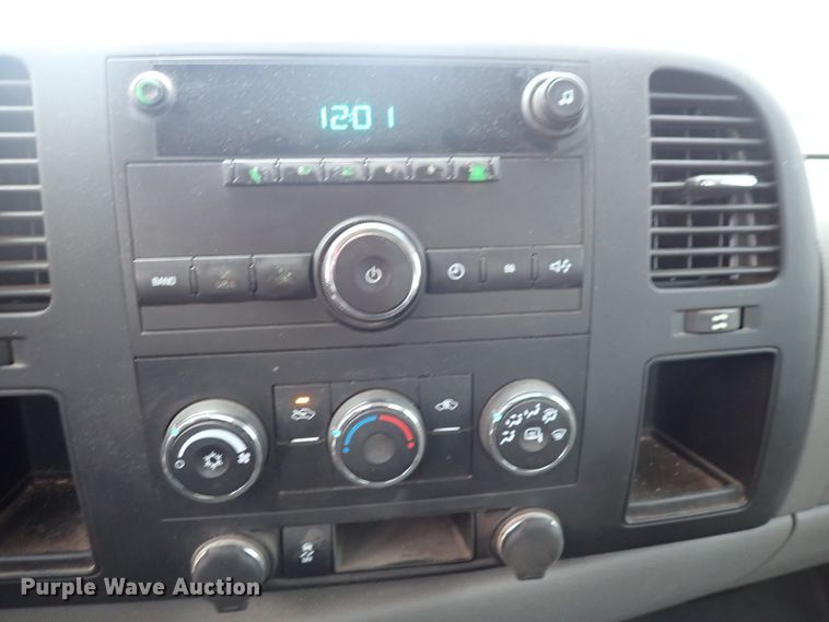 image for item DN2442 2013 Chevrolet Silverado 1500  Ext. Cab pickup truck