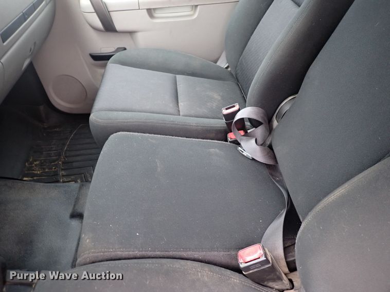 image for item DN2442 2013 Chevrolet Silverado 1500  Ext. Cab pickup truck